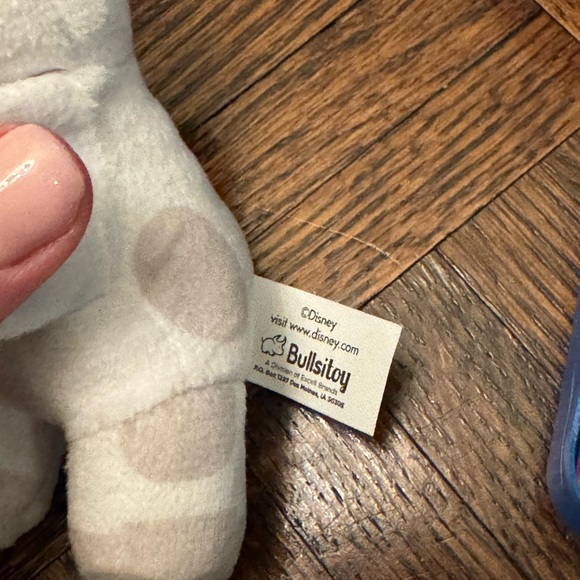 Disney Cutie Cuff Baymax - Picture 2 of 2